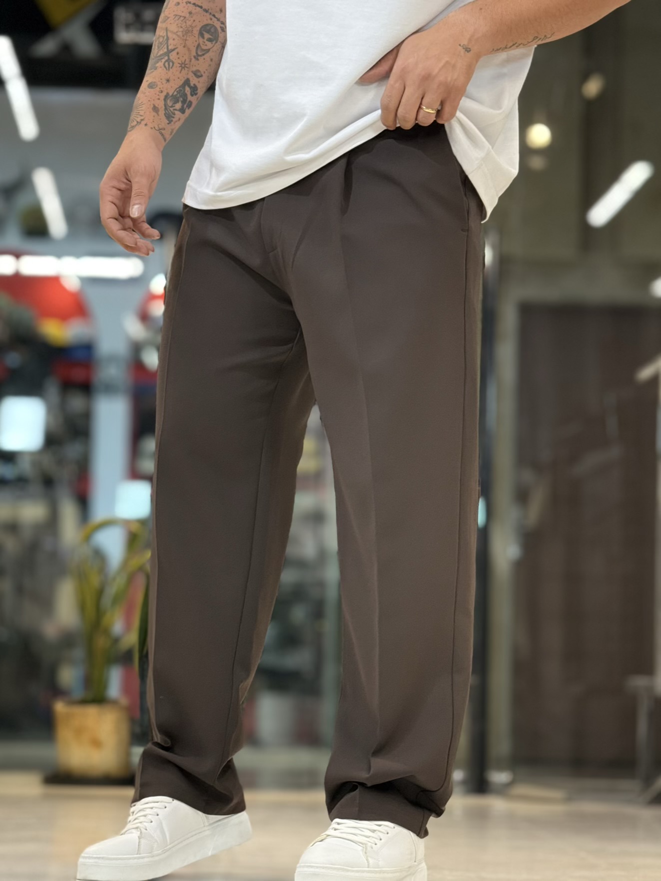 قهوه ای تیره