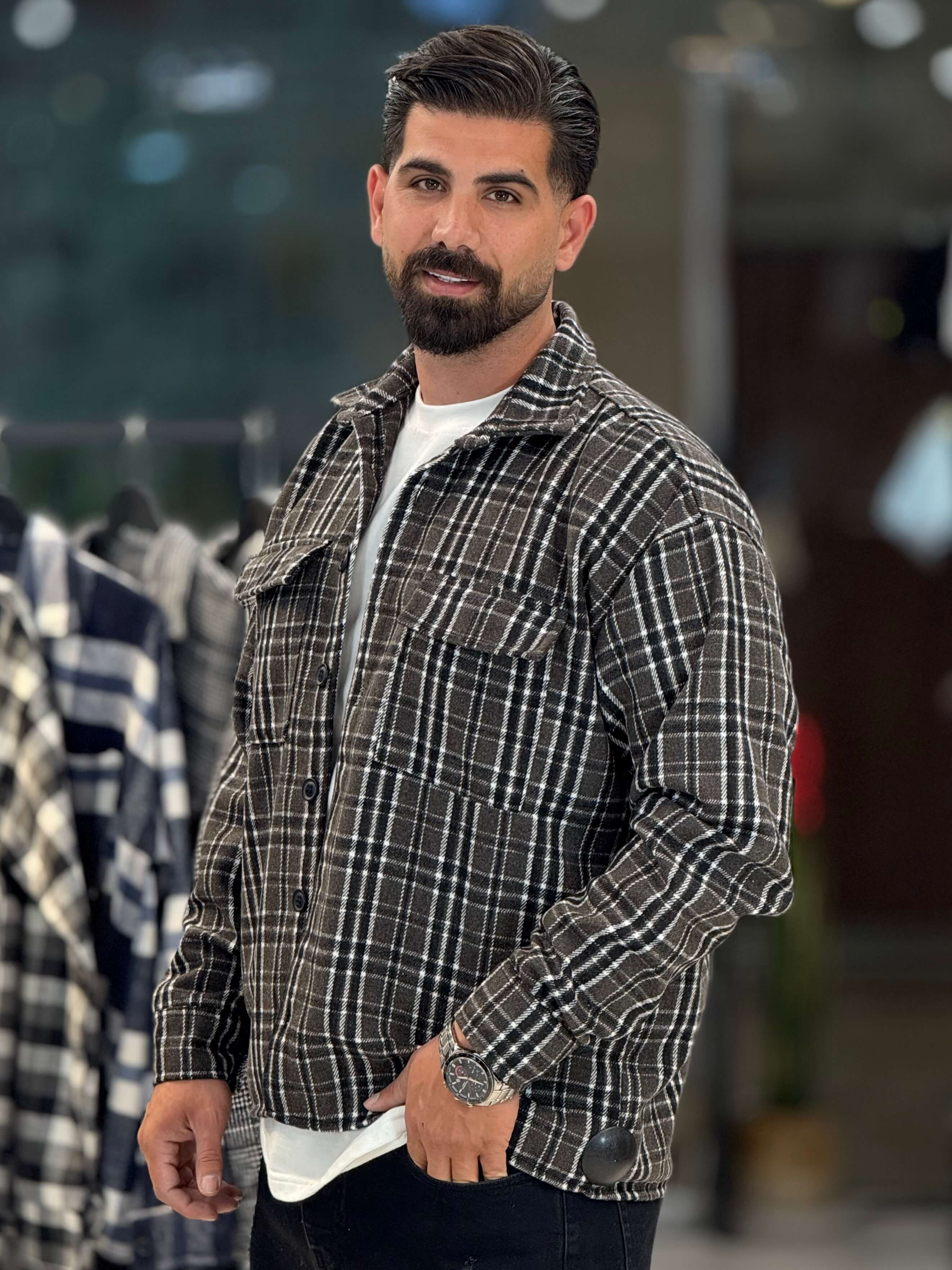 رنگ مشکی قهوه ای